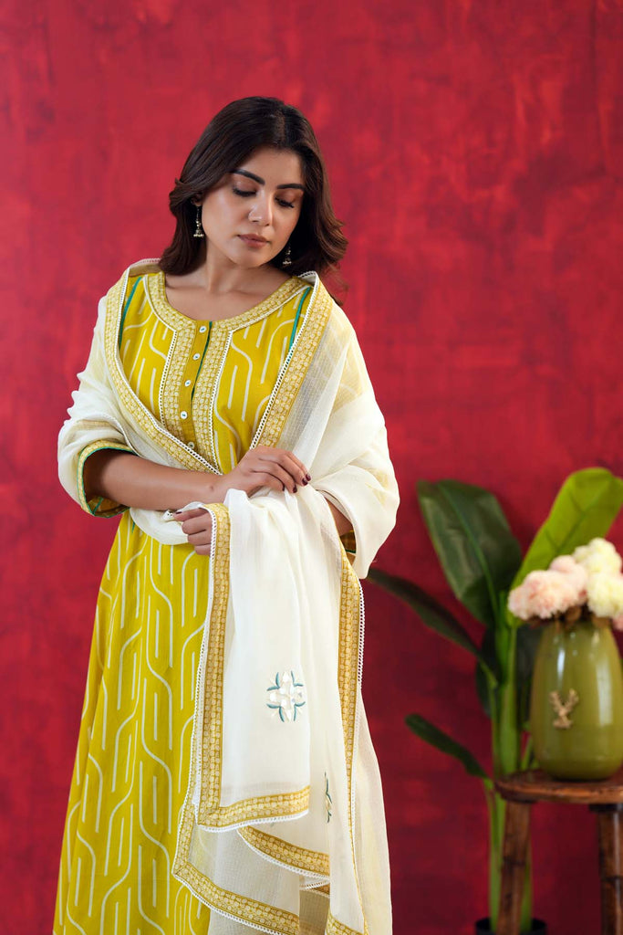 Cream Kotadoriya Dupatta With Lace Work