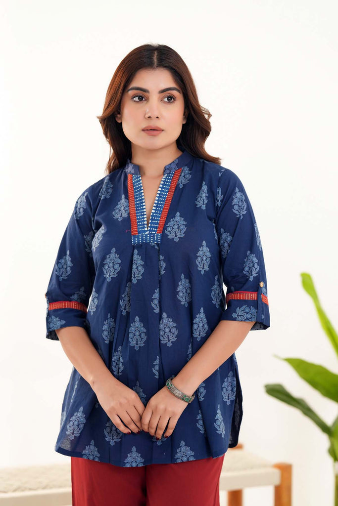 Navy Blue Short Length Kurti In Cotton Fabric