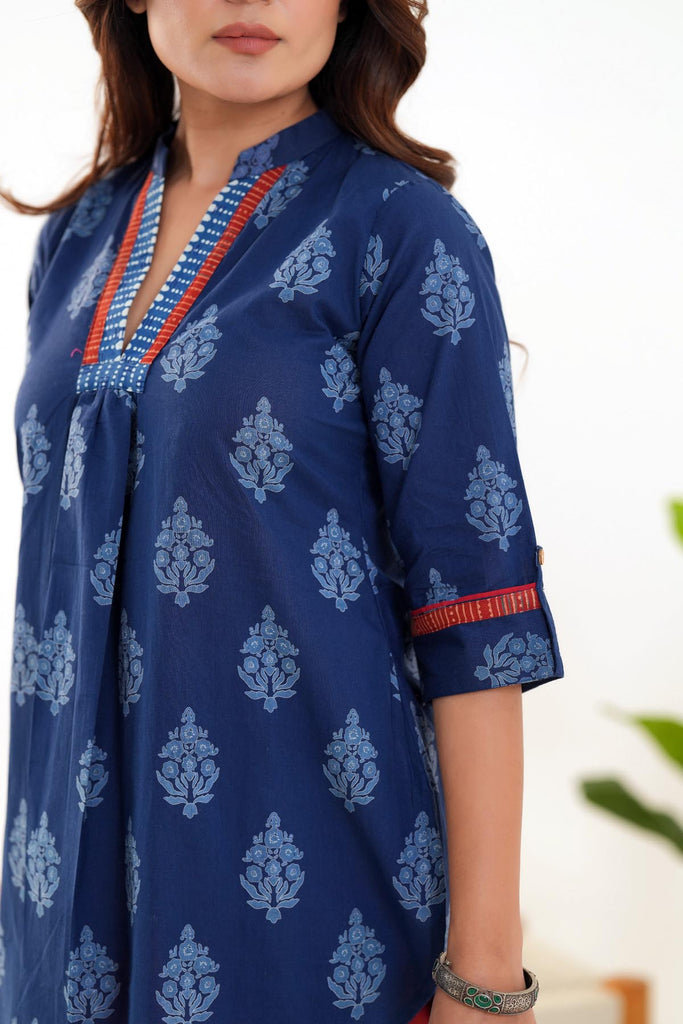 Navy Blue Short Length Kurti In Cotton Fabric