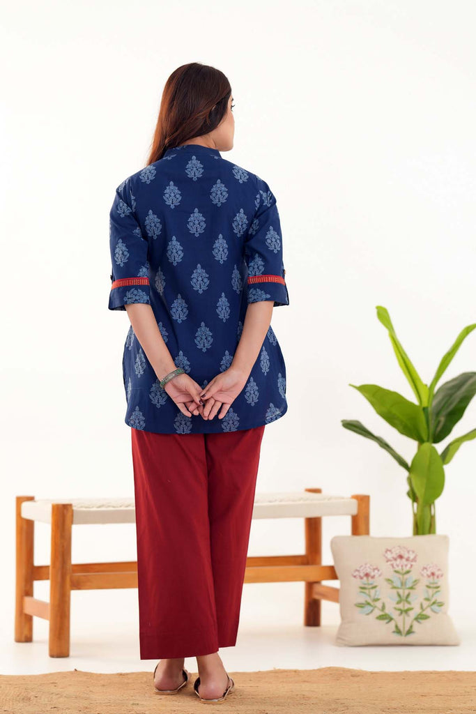 Navy Blue Short Length Kurti In Cotton Fabric